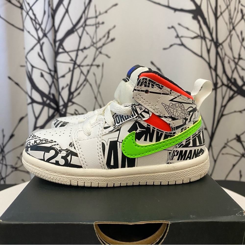 Nike Air Jordan 1 Mid White and Green Graffiti Sneakers kids size 6c - Picture 2 of 14